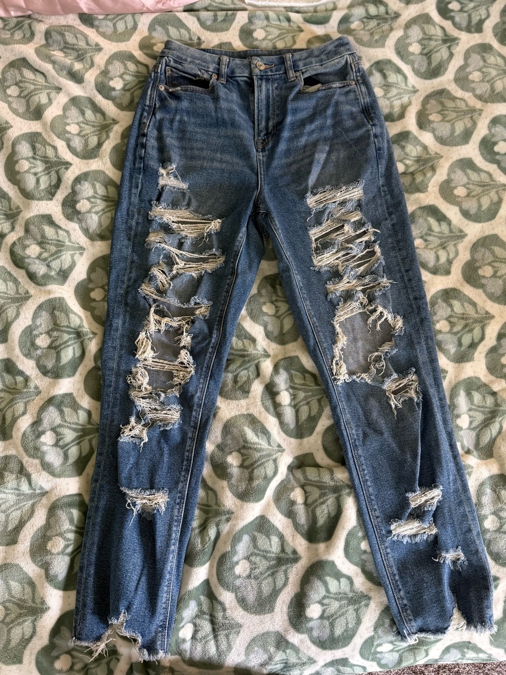 American Eagle Outfitters Ripped Dark Blue Skinny Jeans